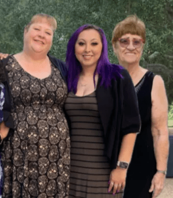 Jodie Hopcus, Hailey Hopcus and Sherri&nbsp;Duncan